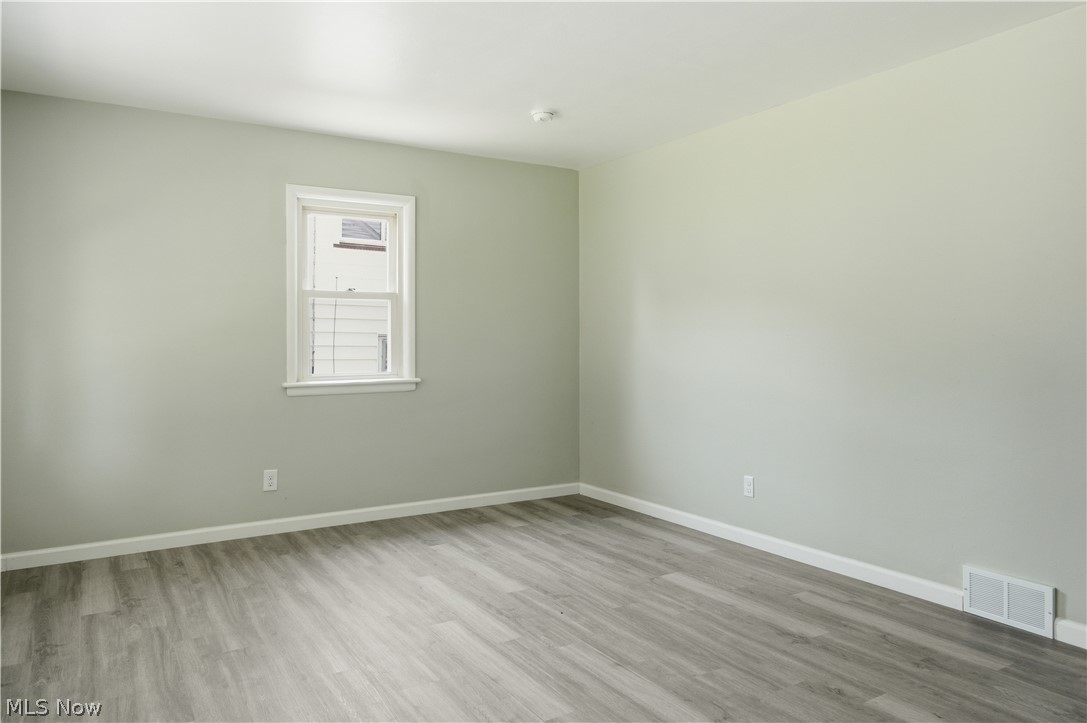 734 Pasadena Avenue Property Photo 4