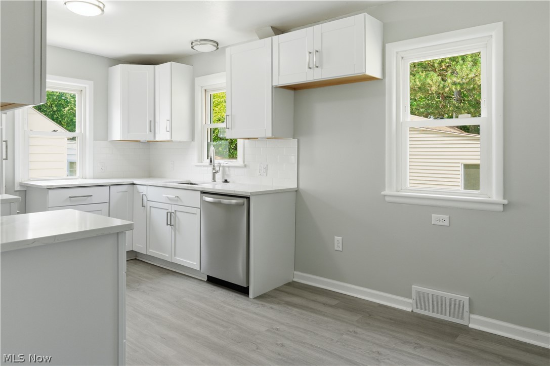 734 Pasadena Avenue Property Photo 8