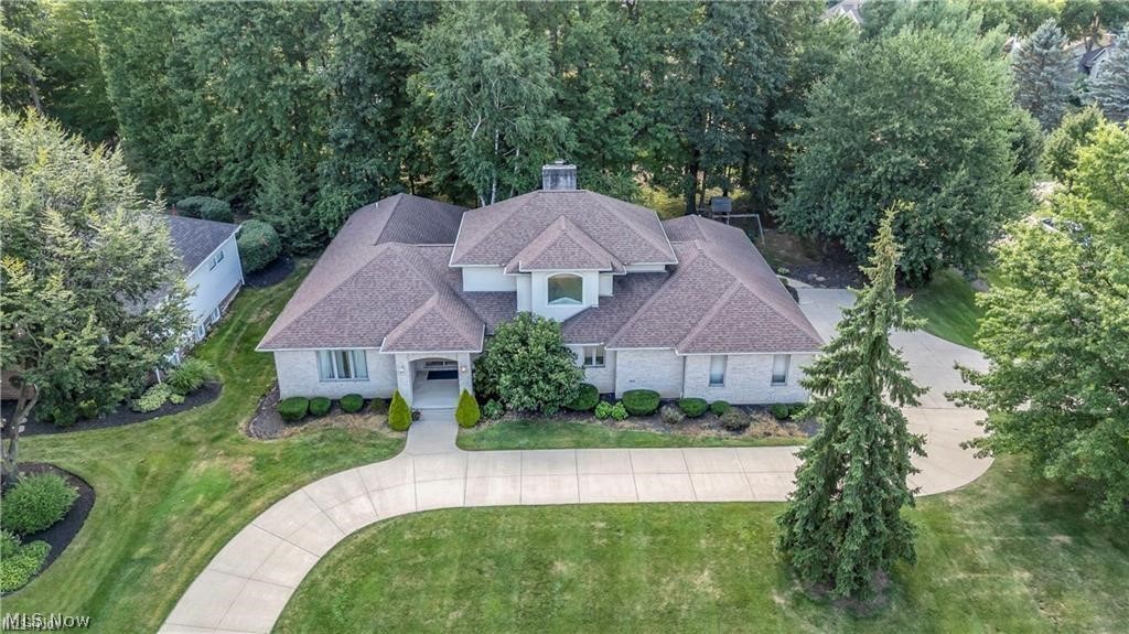 416 Castle Pines Drive Property Photo 3