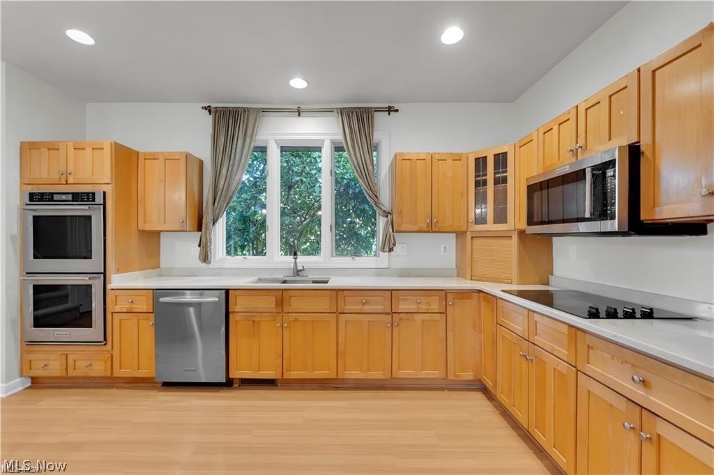 416 Castle Pines Drive Property Photo 10