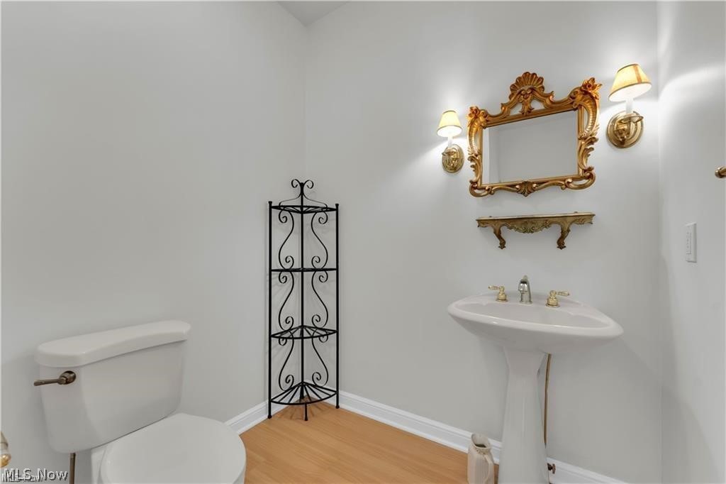 416 Castle Pines Drive Property Photo 18