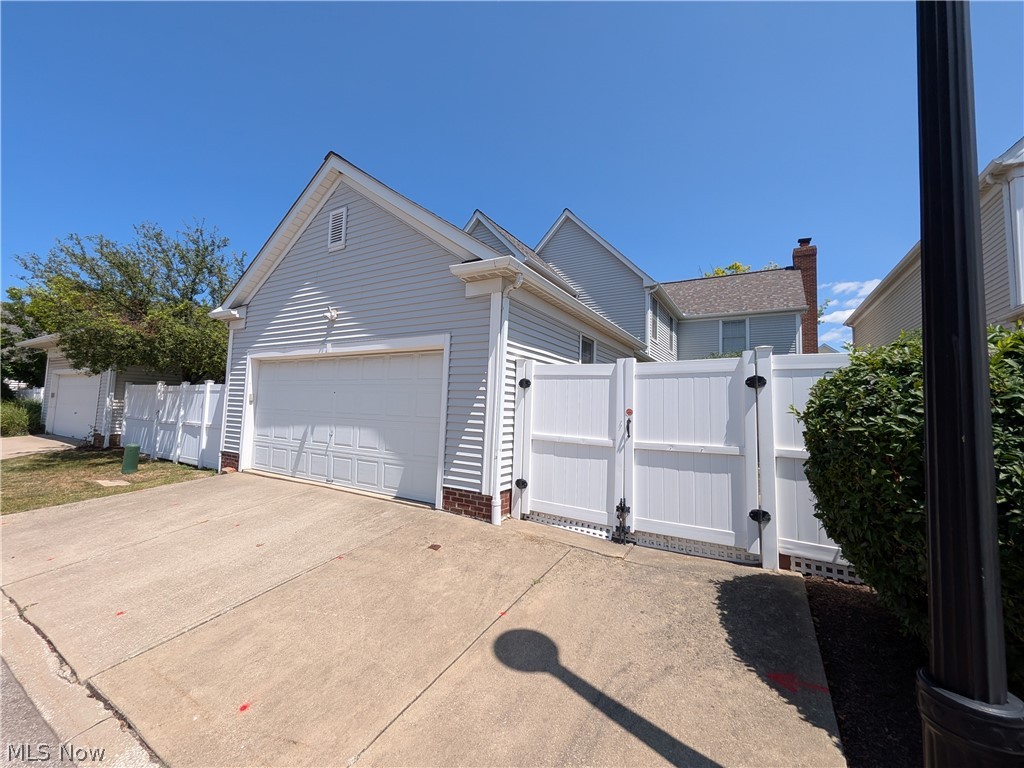 1958 E 84th Street Property Photo 24