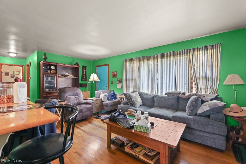 959 W Broadway Street Property Photo 6