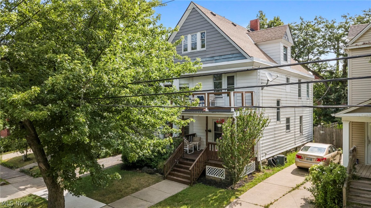 1429 W 107th Street Property Photo 4
