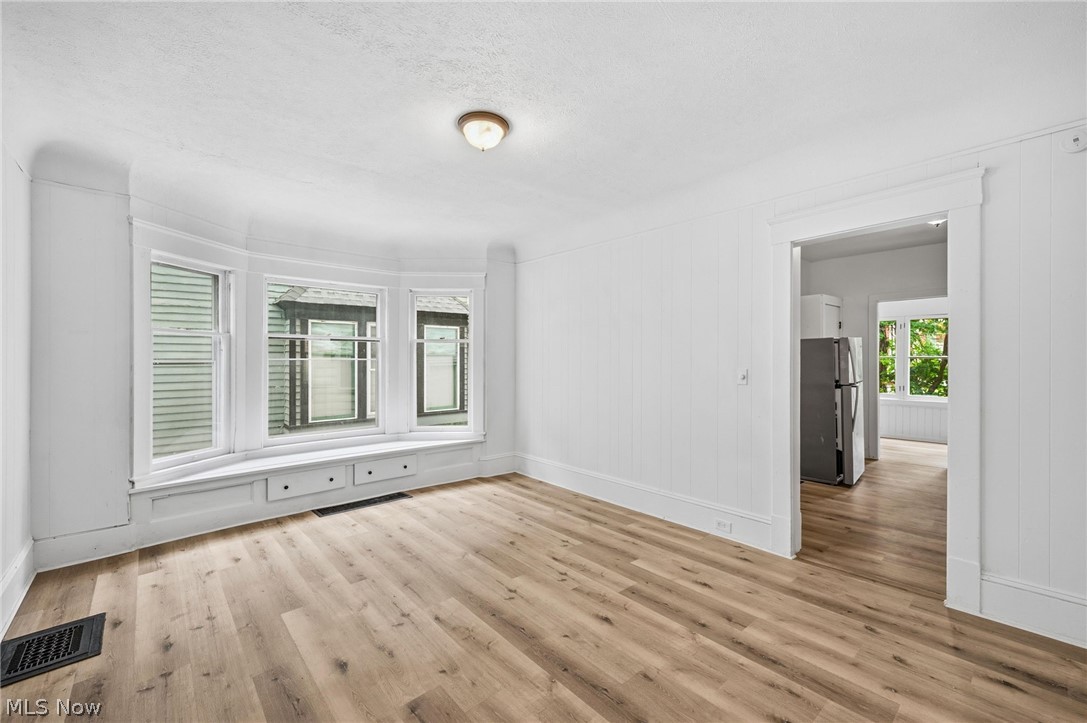 1429 W 107th Street Property Photo 5
