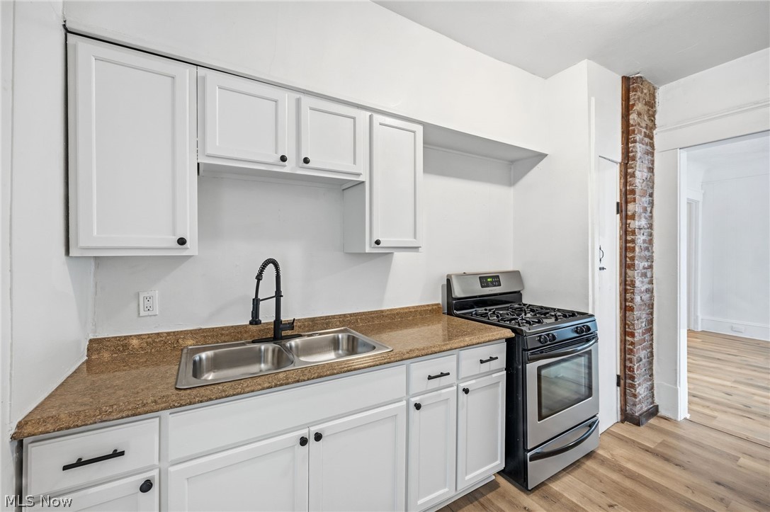 1429 W 107th Street Property Photo 13