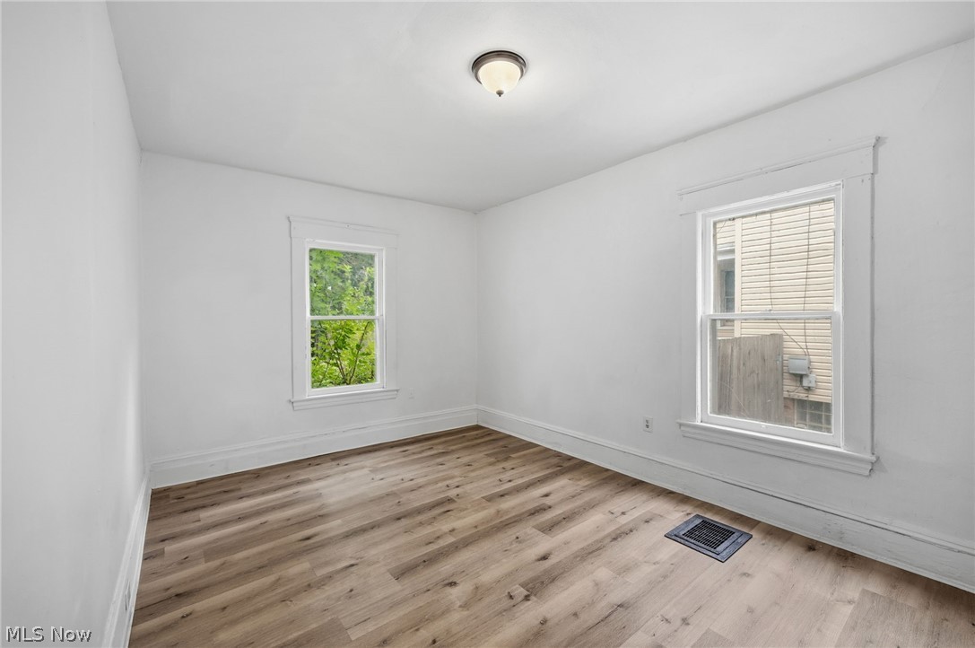 1429 W 107th Street Property Photo 16