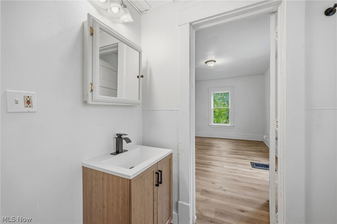 1429 W 107th Street Property Photo 17