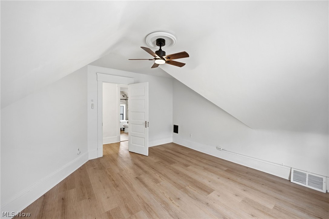 1429 W 107th Street Property Photo 22