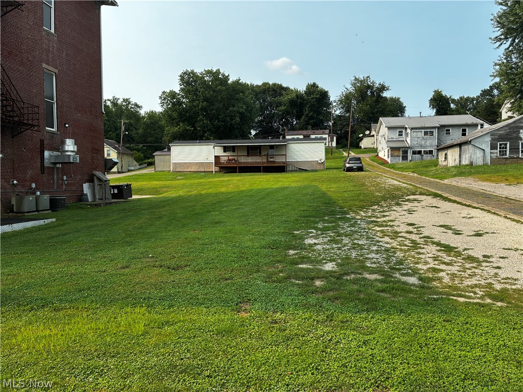201 Fifth St Property Photo 4