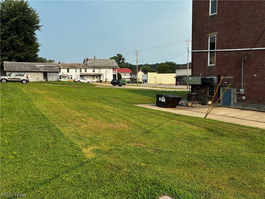 201 Fifth St Property Photo 6