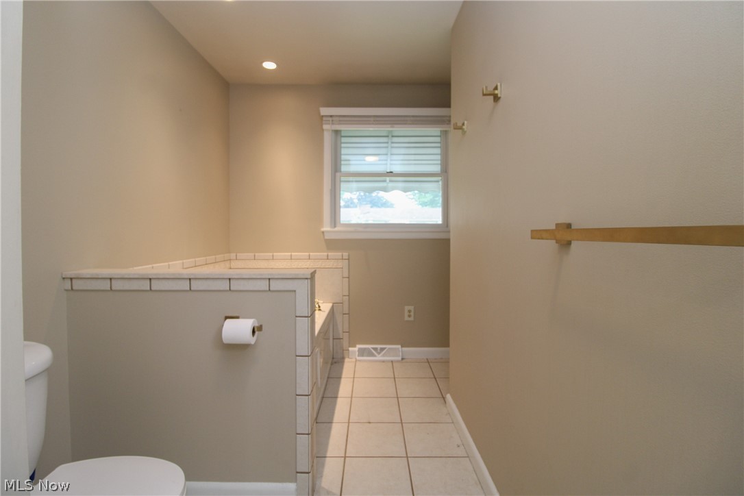 2985 Heatherbrae Drive Property Photo 21