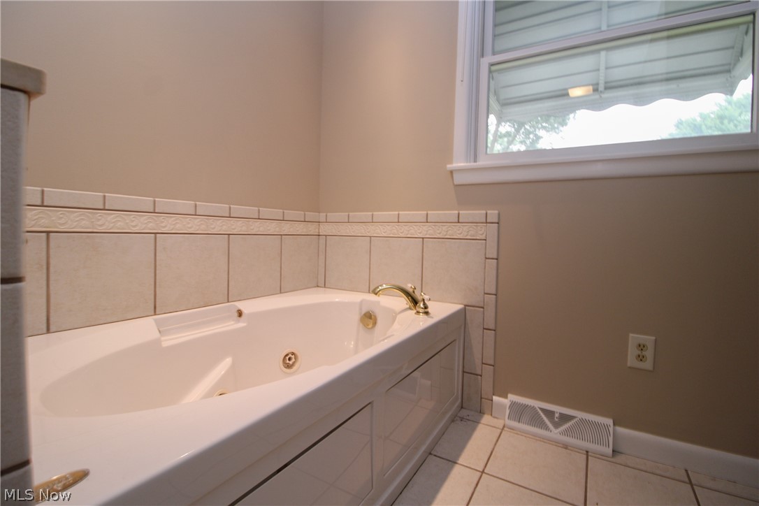 2985 Heatherbrae Drive Property Photo 22