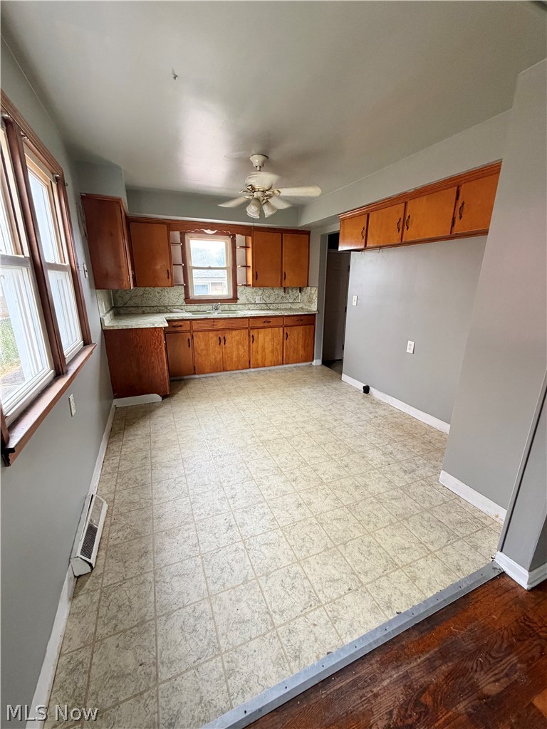 1408 E Boston Avenue Property Photo 4