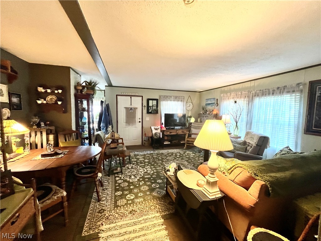 13 Cherokee Lane Property Photo 5