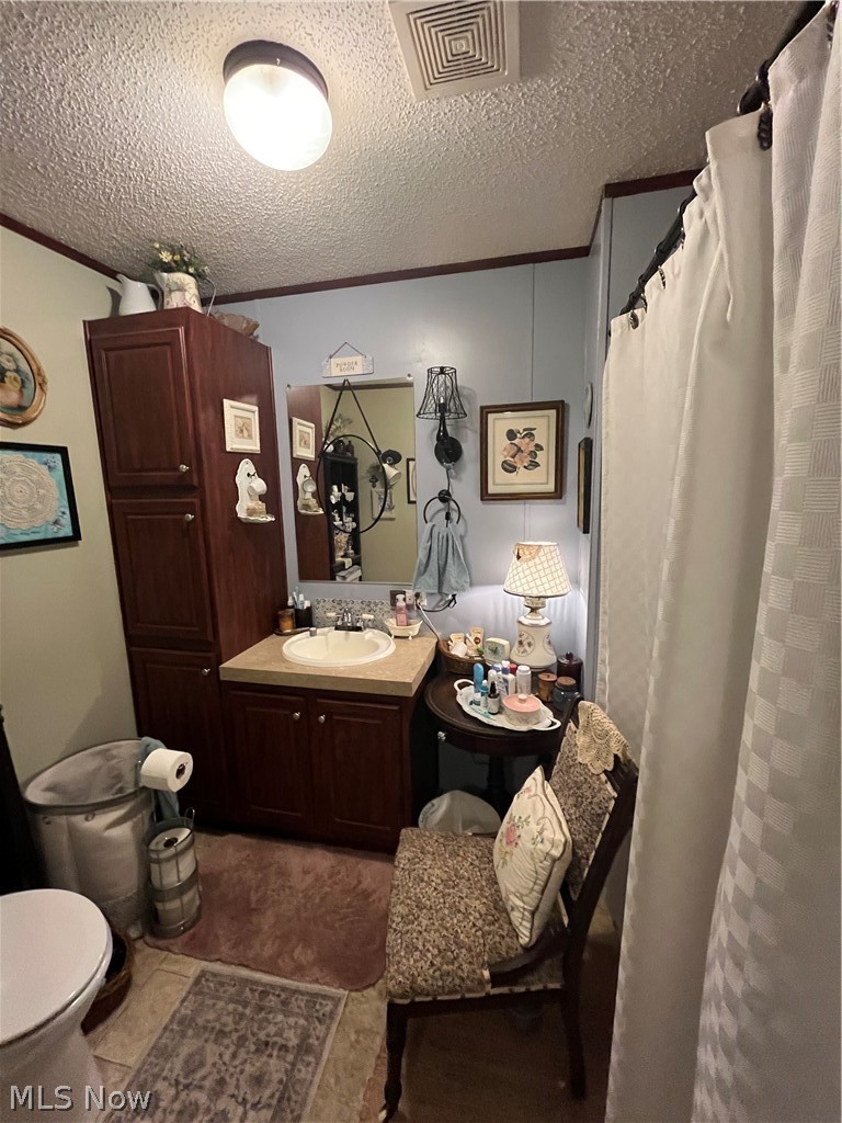 13 Cherokee Lane Property Photo 8