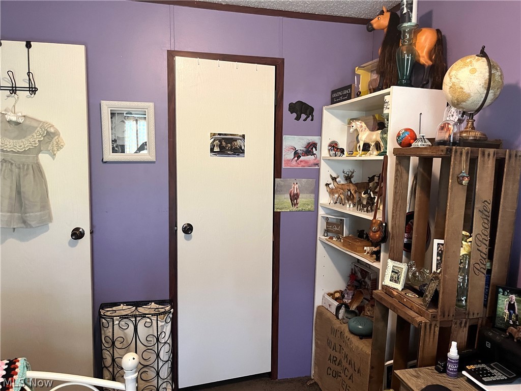 13 Cherokee Lane Property Photo 11