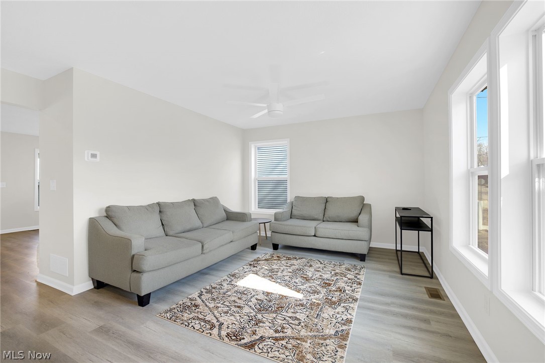 1331 Leonora Avenue Property Photo 5