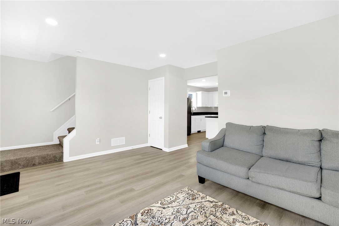 1331 Leonora Avenue Property Photo 6