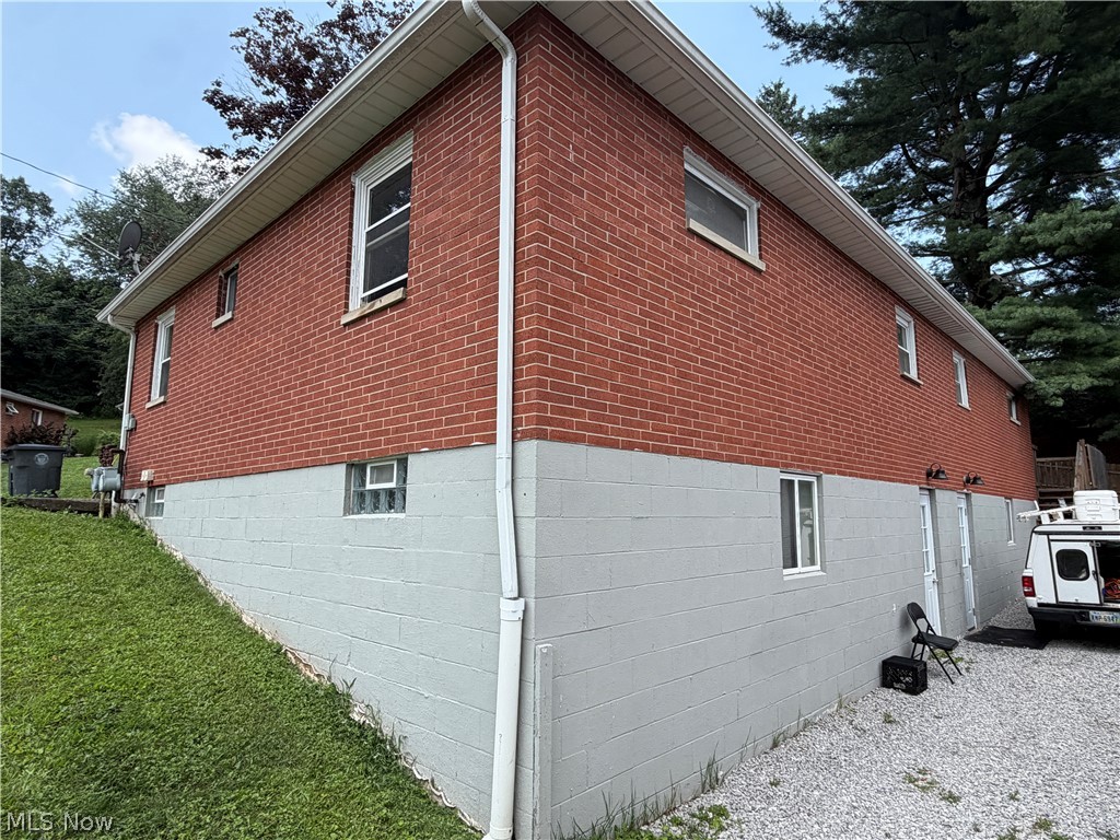 279-281 Cluster Avenue Property Photo 2