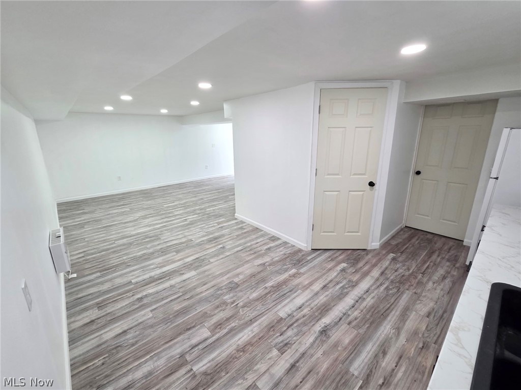 279-281 Cluster Avenue Property Photo 6