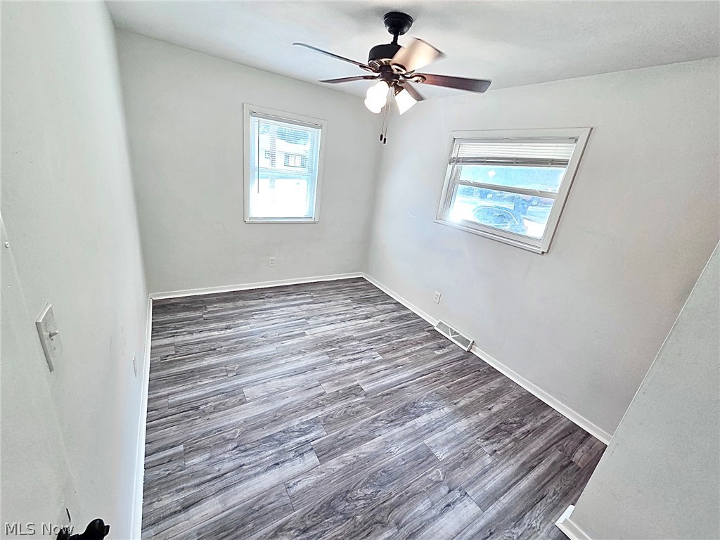 279-281 Cluster Avenue Property Photo 10