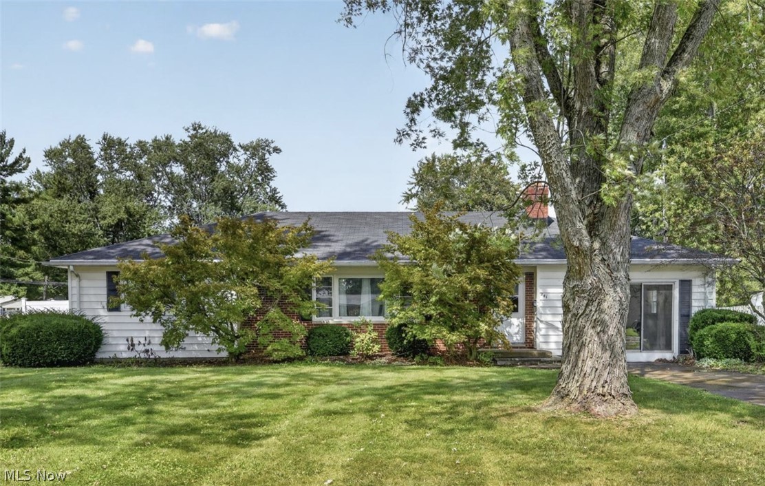 241 Montrose Way Property Photo 1
