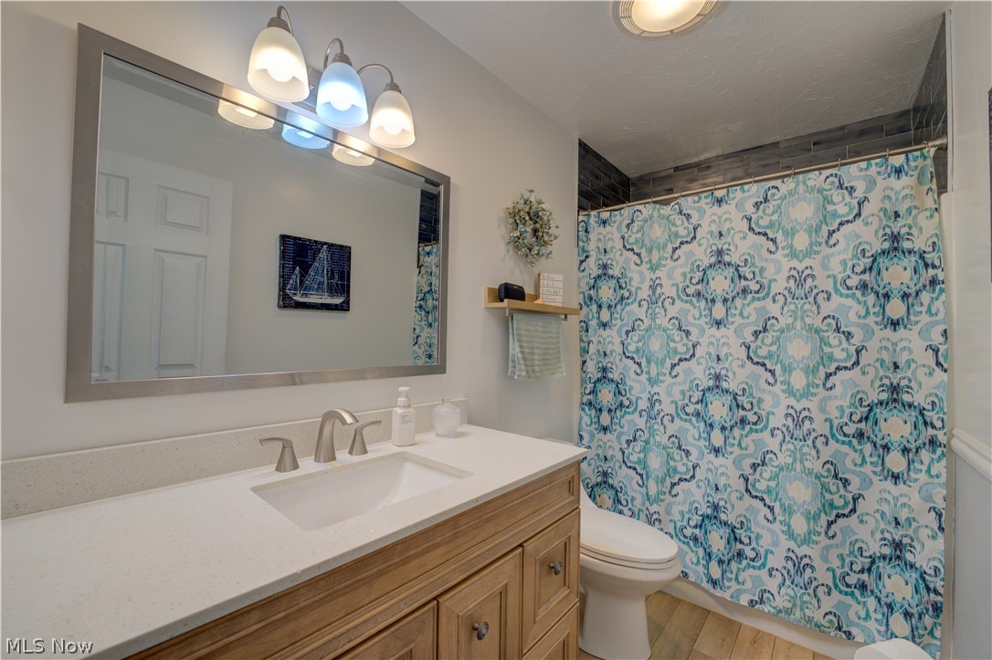 6008 Conneaut Light Drive Property Photo 16