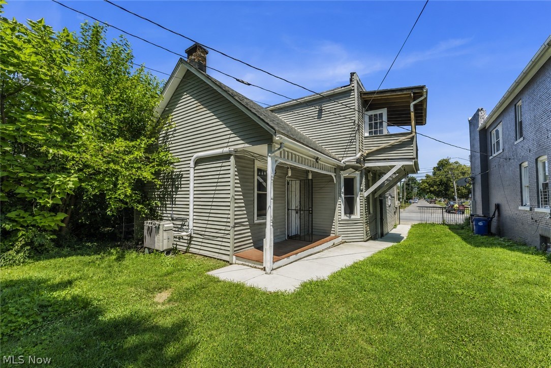 5011 Clark Avenue 2/up Property Photo 3