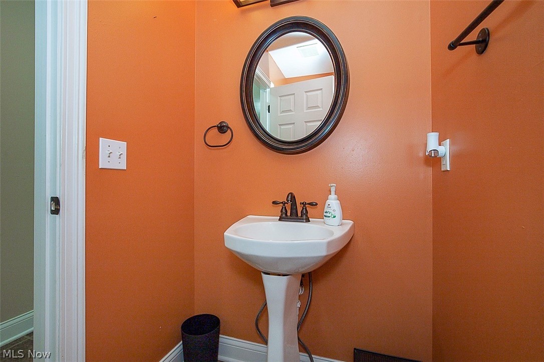 25660 Edgecliff Drive Property Photo 22