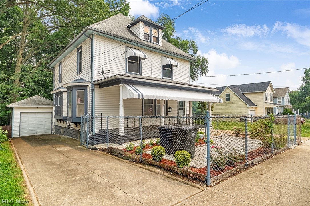 247 Rhodes Avenue Property Photo 1