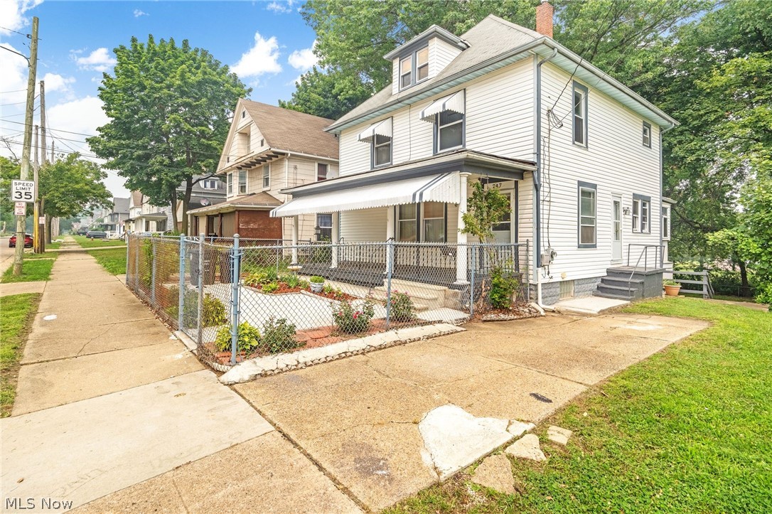 247 Rhodes Avenue Property Photo 3