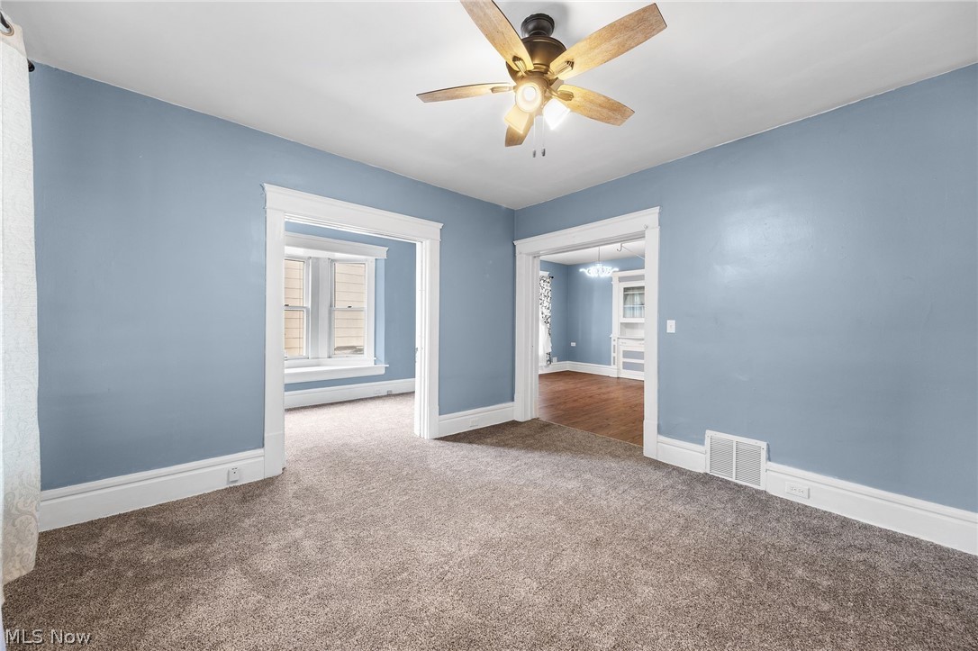 247 Rhodes Avenue Property Photo 9