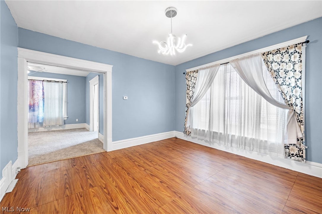 247 Rhodes Avenue Property Photo 10