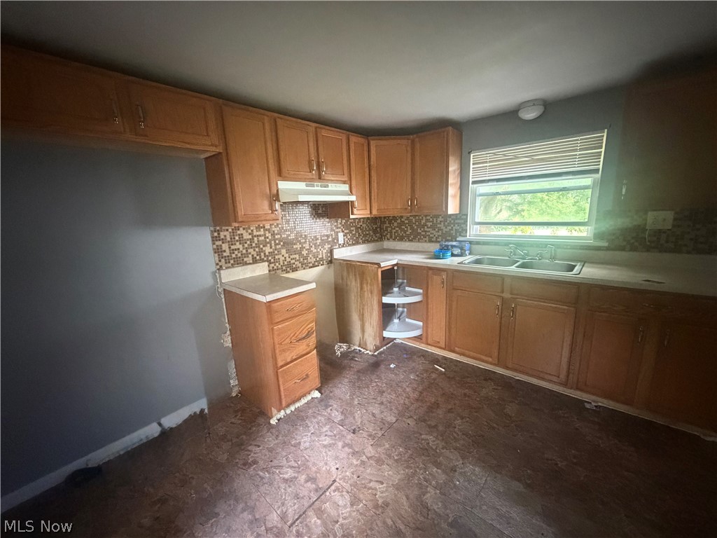 509 Lucy Street Property Photo 8