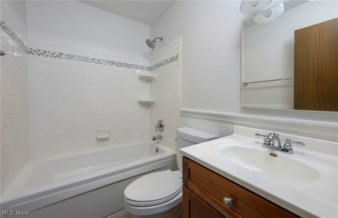 2652 Blake Road Property Photo 14