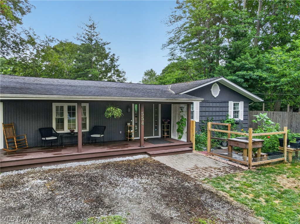 554 E River View Drive Property Photo 4
