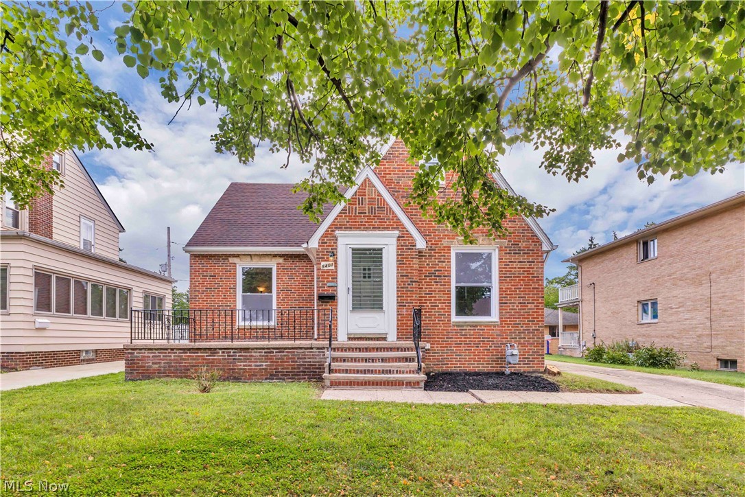 8401 Greenlawn Avenue Property Photo