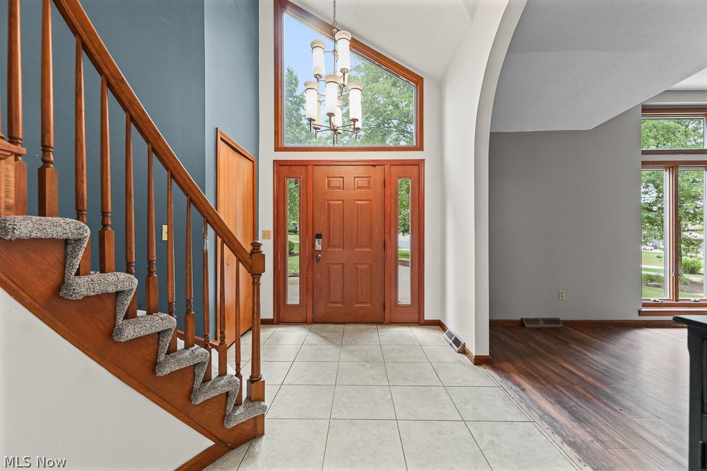 315 Valley Brook Oval Property Photo 2