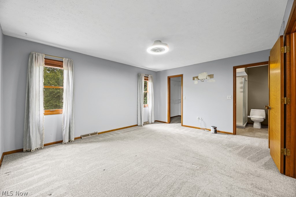 315 Valley Brook Oval Property Photo 21
