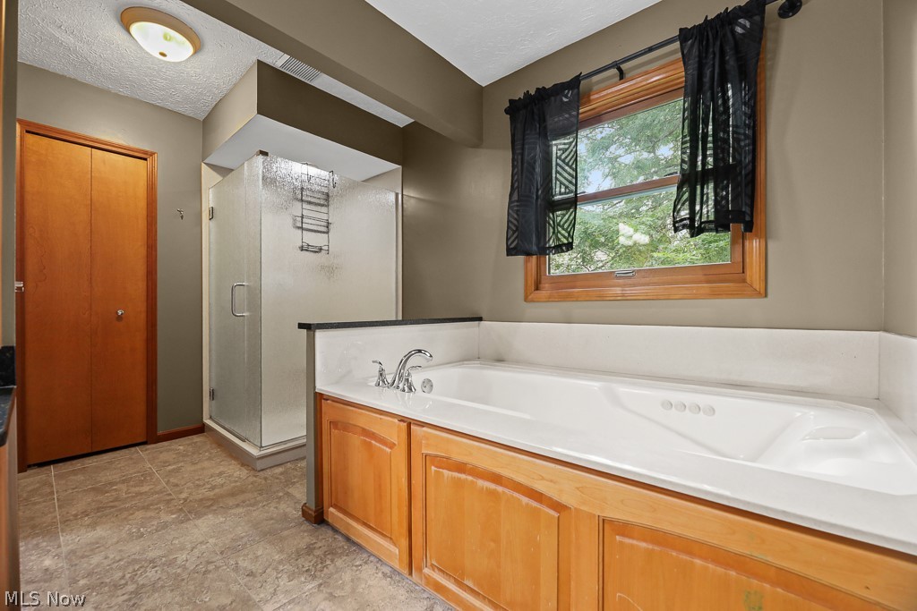 315 Valley Brook Oval Property Photo 23