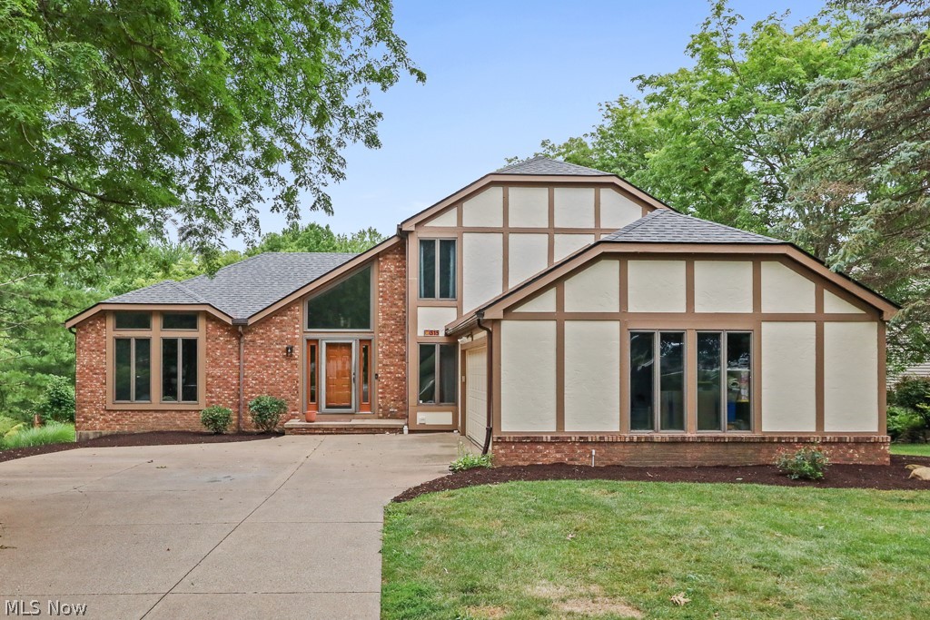 315 Valley Brook Oval Property Photo 42