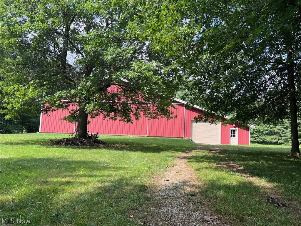36143 Jason Drive Property Photo 3