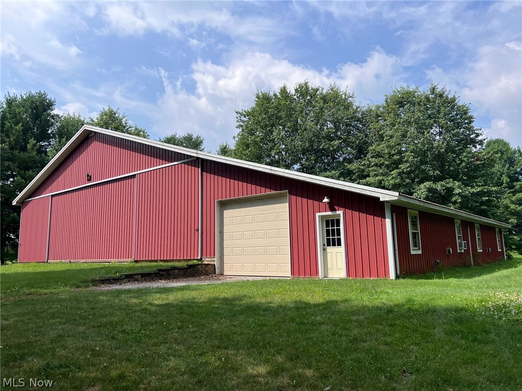 36143 Jason Drive Property Photo 4
