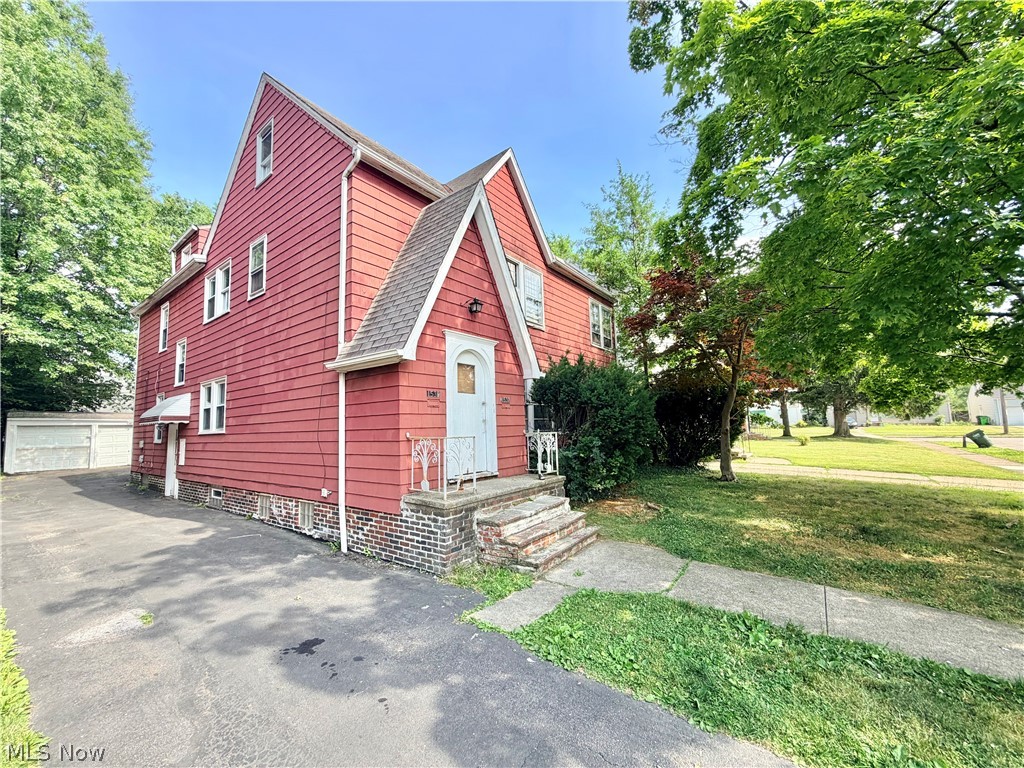 1537 Genesee Road