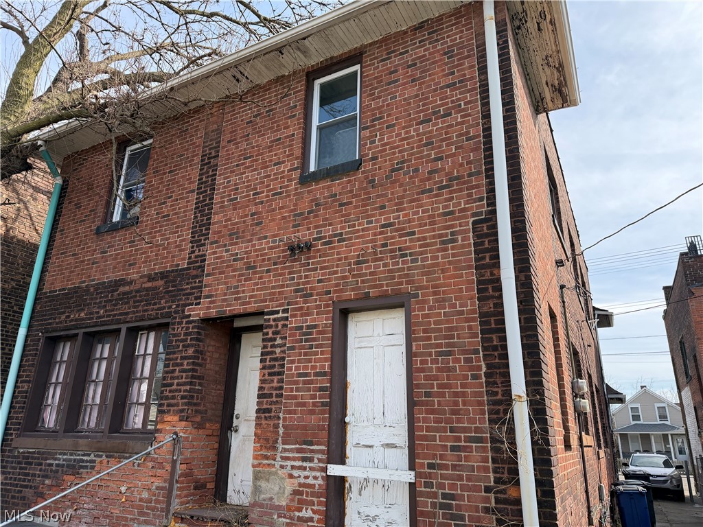 7944 Lorain Avenue Property Photo 2