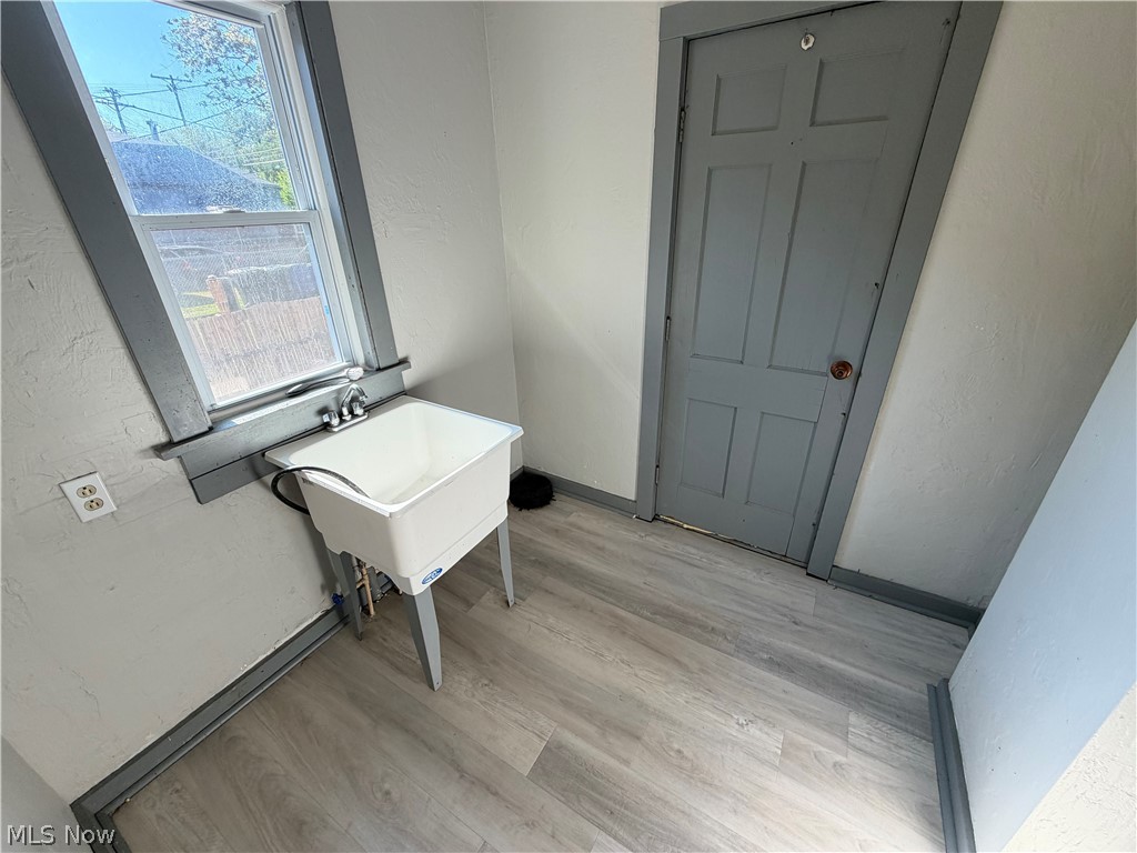 7944 Lorain Avenue Property Photo 13