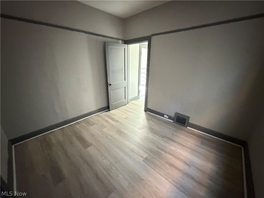 7944 Lorain Avenue Property Photo 15
