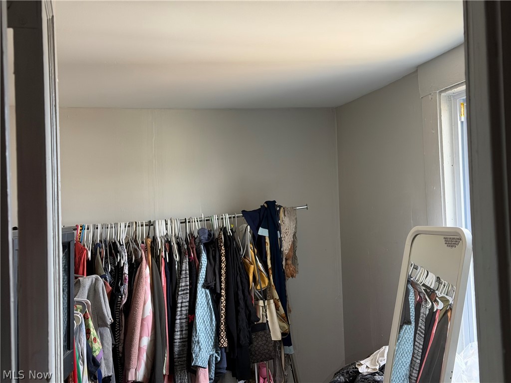 7944 Lorain Avenue Property Photo 29