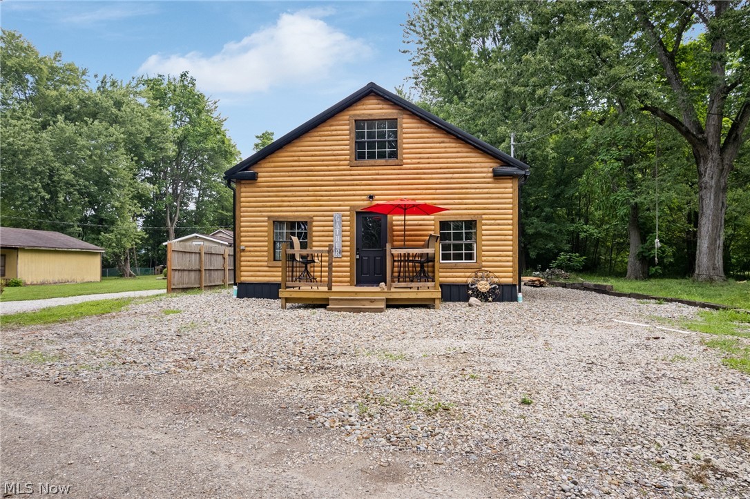 1499 Beachview Drive Property Photo 4